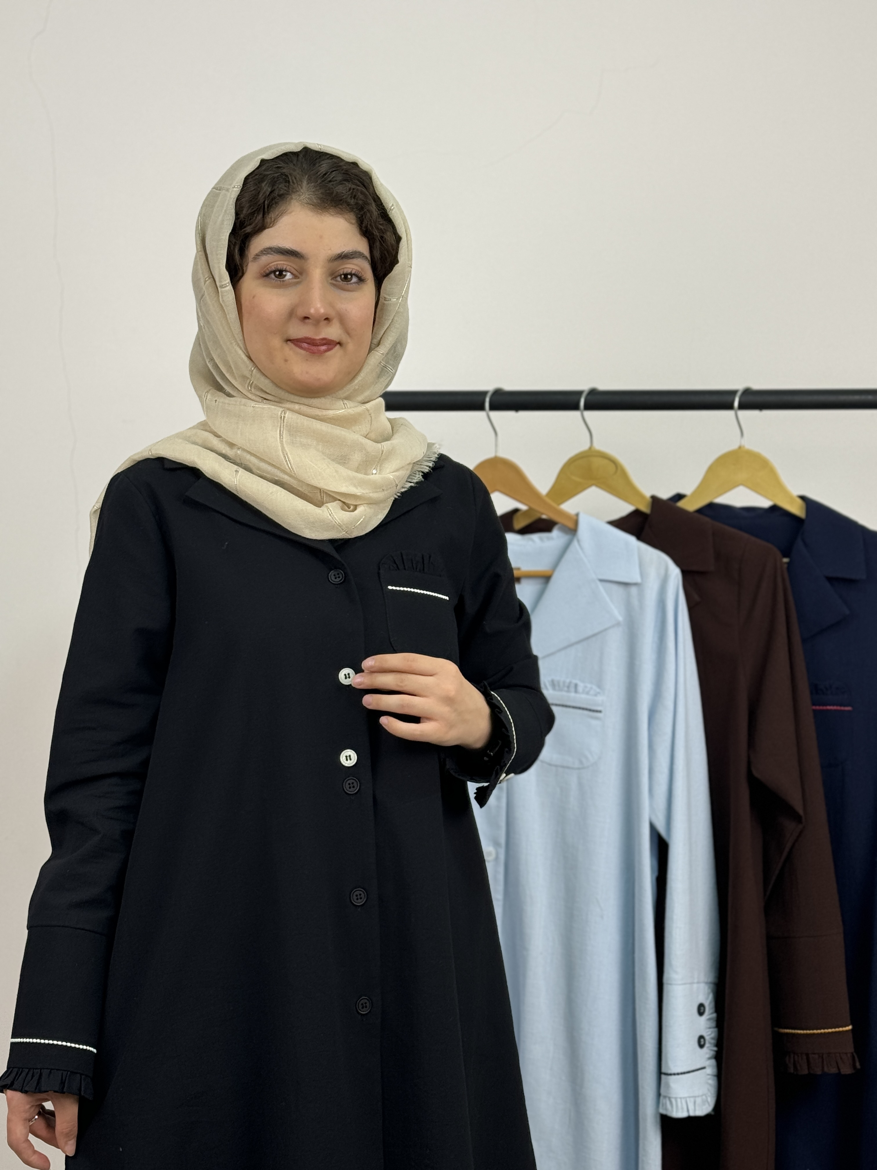 مانتو پرنیا